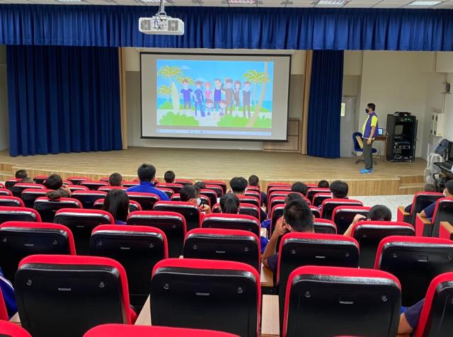 https://www.smjh.hlc.edu.tw/uploads/tadgallery/2021_04_14/1020_20200515海洋職業生涯宣導_200513_0018.jpg 