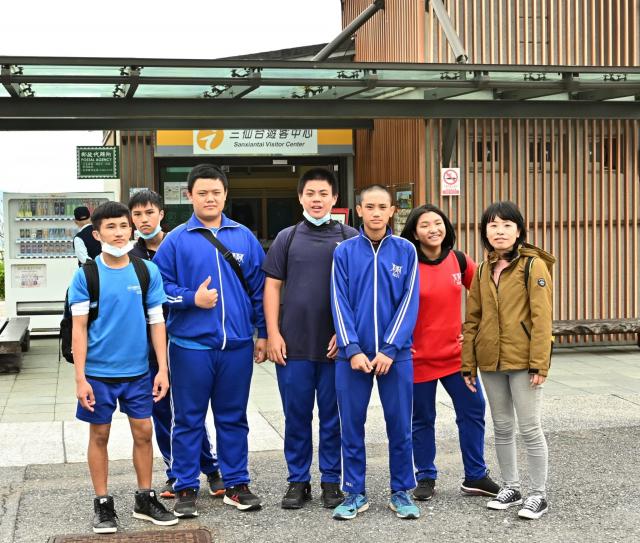 https://www.smjh.hlc.edu.tw/uploads/tadgallery/2021_04_14/1499_20201209校外教學_210413_39.jpg 
