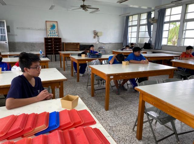 https://www.smjh.hlc.edu.tw/uploads/tadgallery/2021_04_14/1547_20201211八年級高中職參訪_210202_43.jpg 