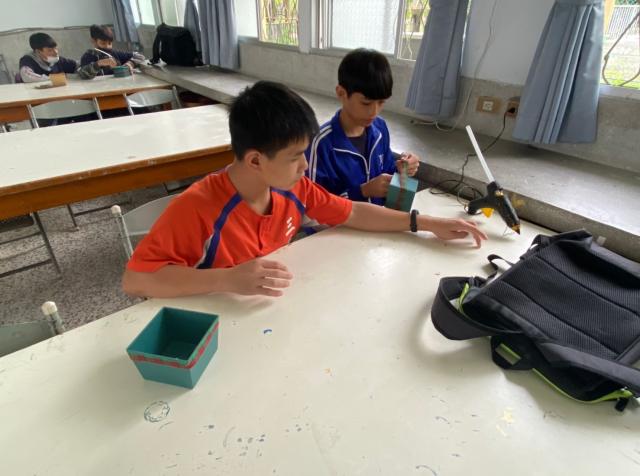 https://www.smjh.hlc.edu.tw/uploads/tadgallery/2021_04_14/1561_20201211八年級高中職參訪_210202_57.jpg 