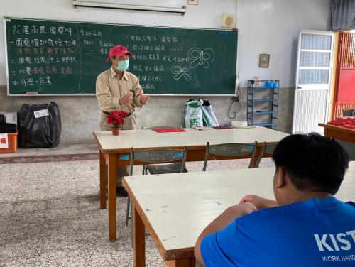 20201211八年級高中職參訪_210202_36.jpg